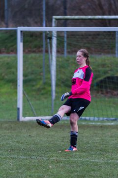 Bild 281 - B-Juniorinnen TSV Gnutz o.W. - SV Henstedt Ulzburg II : Ergebnis: ca. 5:0